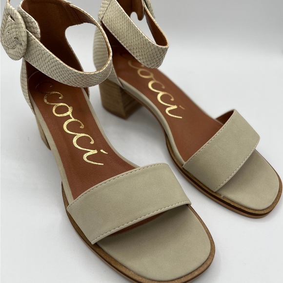 Adore sandals by Ccocci - Picture 2 of 2